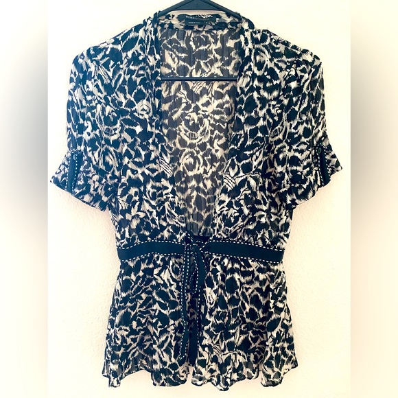 Women’s BCBG size S top. It is black print - Picture 2 of 4